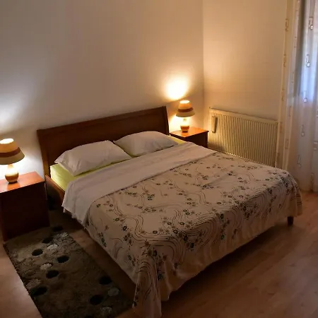 Apartment Take A Look Dajla Exterior photo
